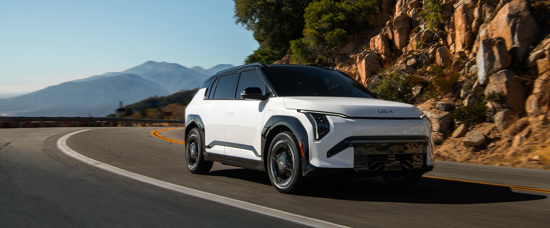 Kia EV3 vs Volvo EX30: Wait for Kia or Buy the Volvo Now? (press image)