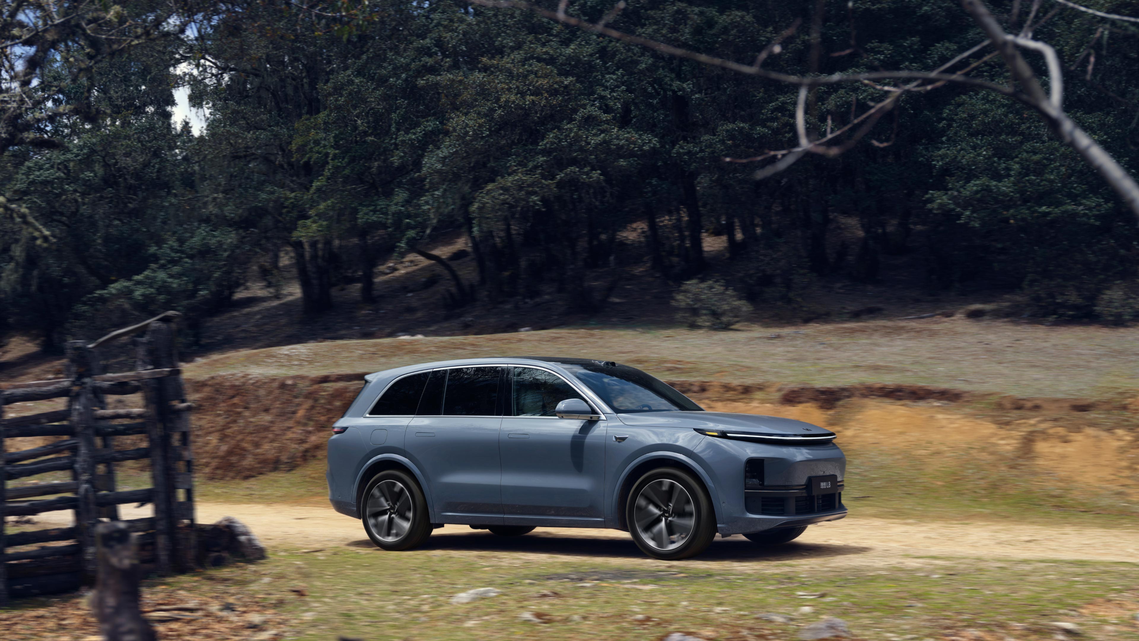 What Li Auto's New L8 Teaches North America About Range-Extender SUVs (press image)