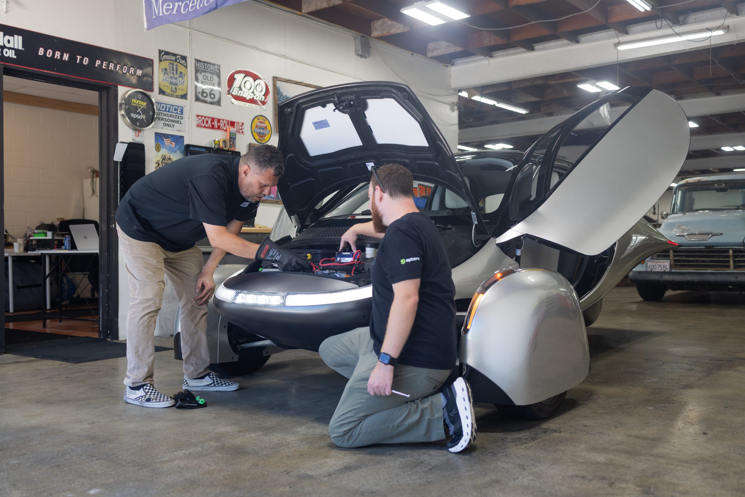 Aptera Adds a 4,300-Shop Service Network Before Its Solar EV Arrives (press image)