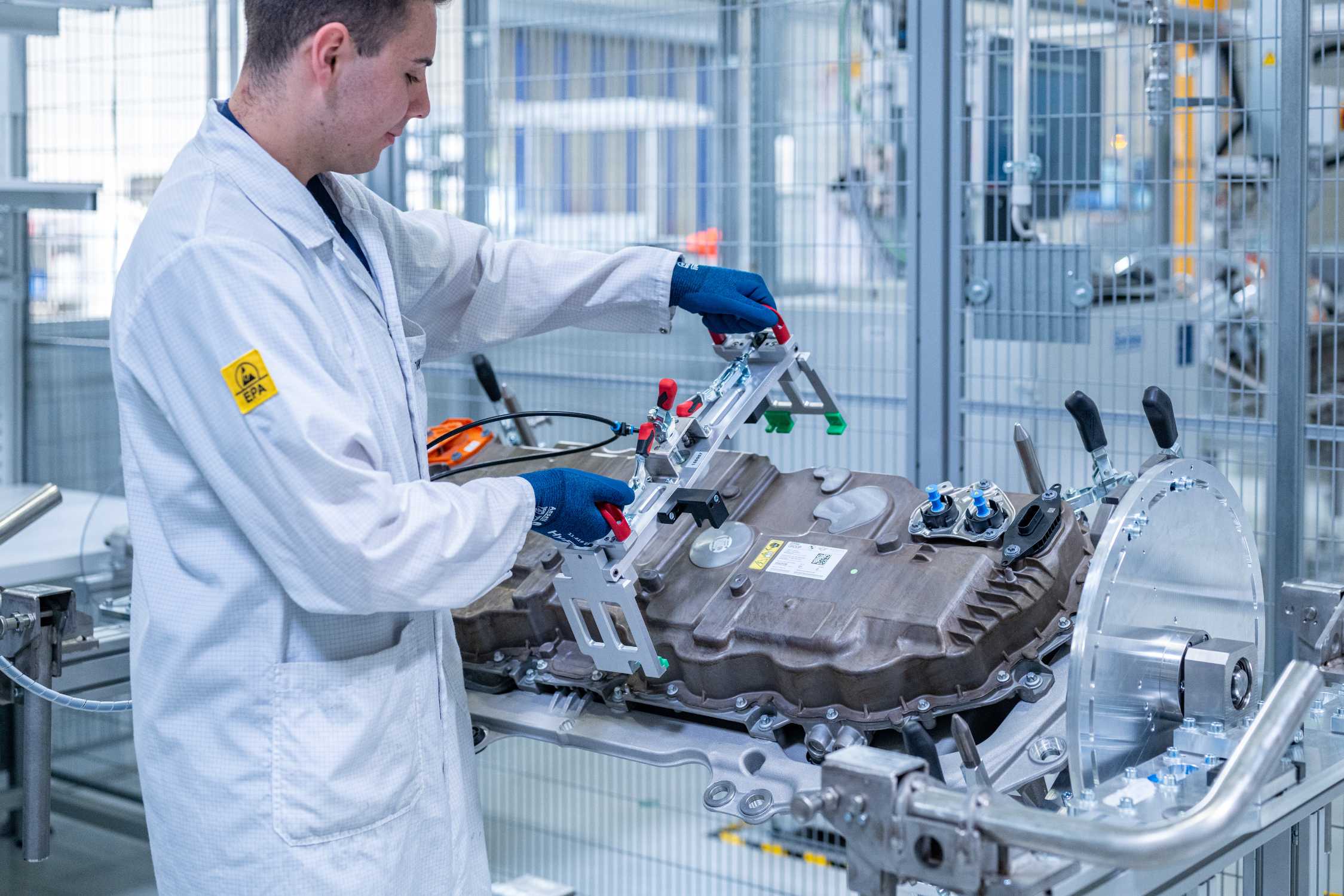 BMW's iX5 Hydrogen Just Took a Real Step Toward Production (press image)