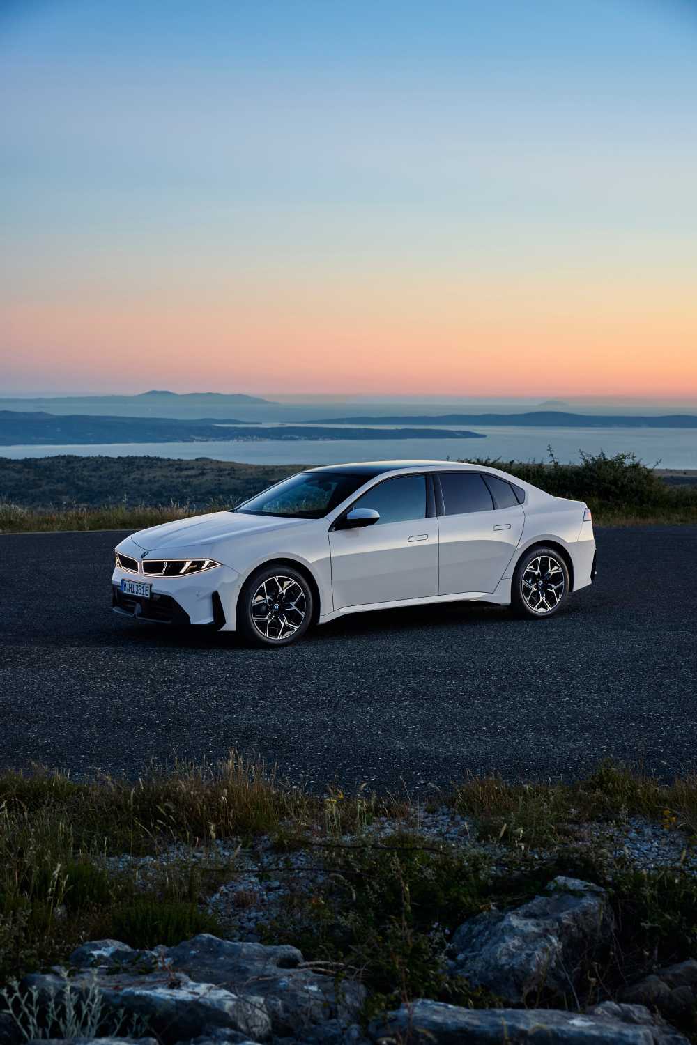 2027 BMW i3 Starts at C$74,900 With Up to 750 Km of Preliminary Range (press image)